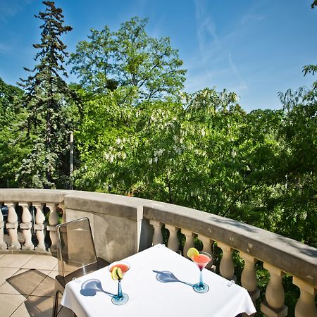 Platinum Palace Boutique Hotel & Spa Βρότσλαβ Εξωτερικό φωτογραφία The terrace