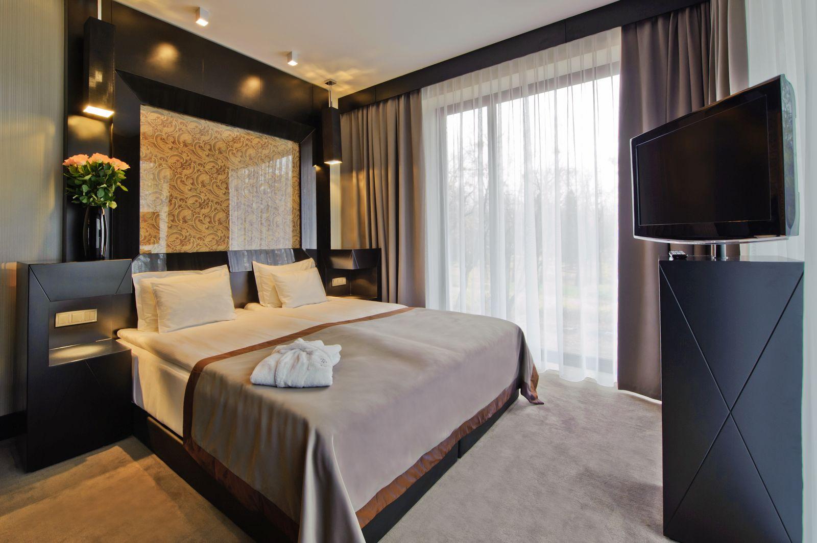 Platinum Palace Boutique Hotel & Spa Βρότσλαβ Εξωτερικό φωτογραφία A room at the hotel