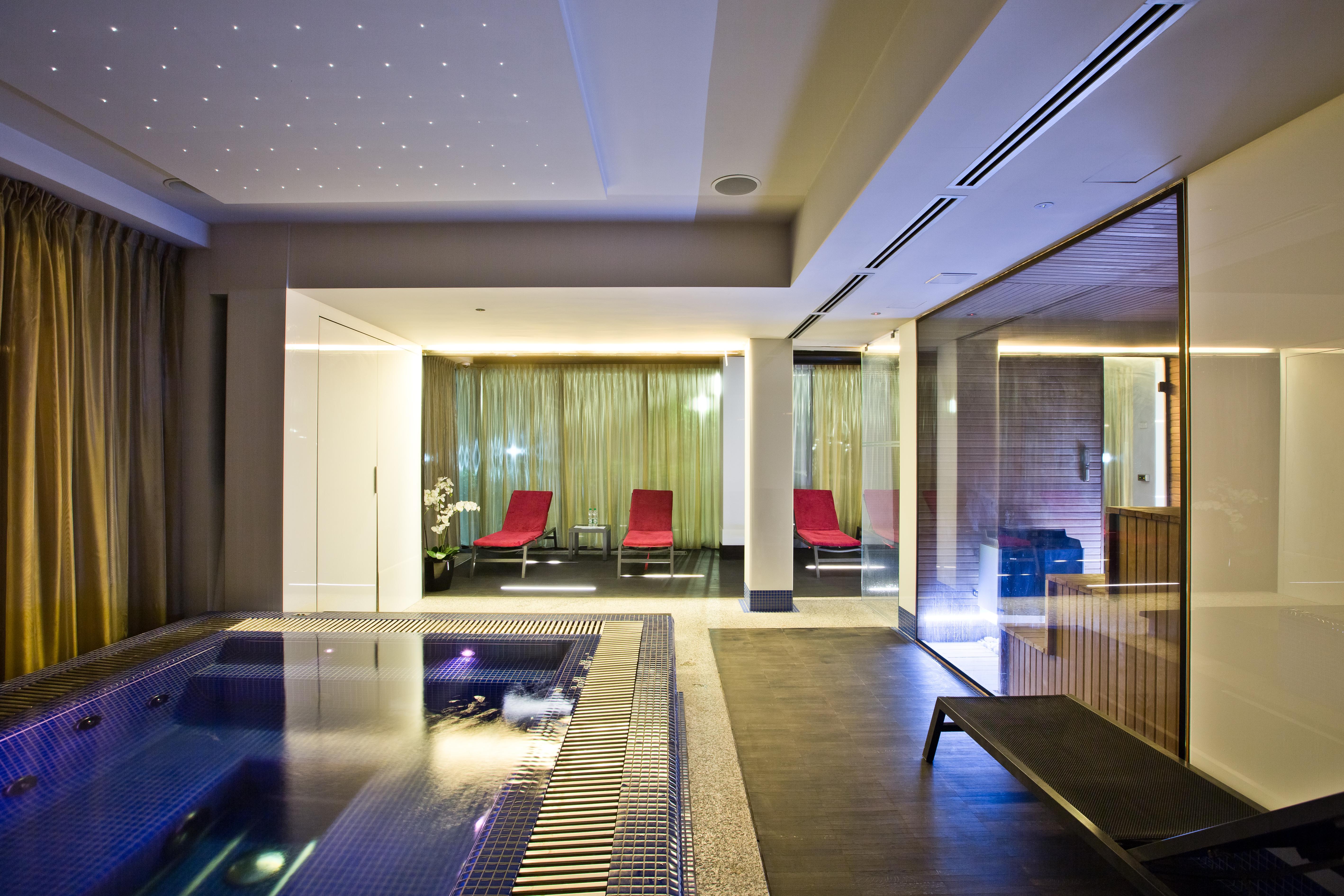 Platinum Palace Boutique Hotel & Spa Βρότσλαβ Εξωτερικό φωτογραφία The spa at The Dorchester