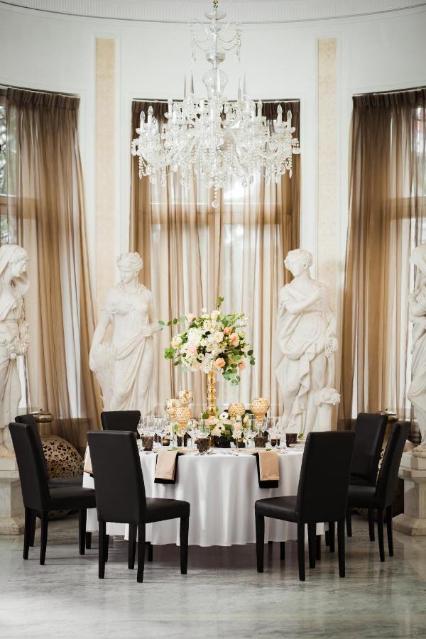 Platinum Palace Boutique Hotel & Spa Βρότσλαβ Εξωτερικό φωτογραφία The interior of the restaurant