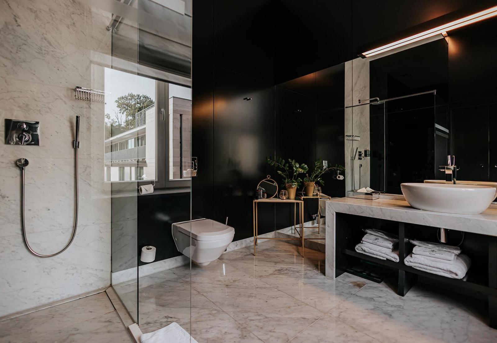 Platinum Palace Boutique Hotel & Spa Βρότσλαβ Εξωτερικό φωτογραφία Bathroom