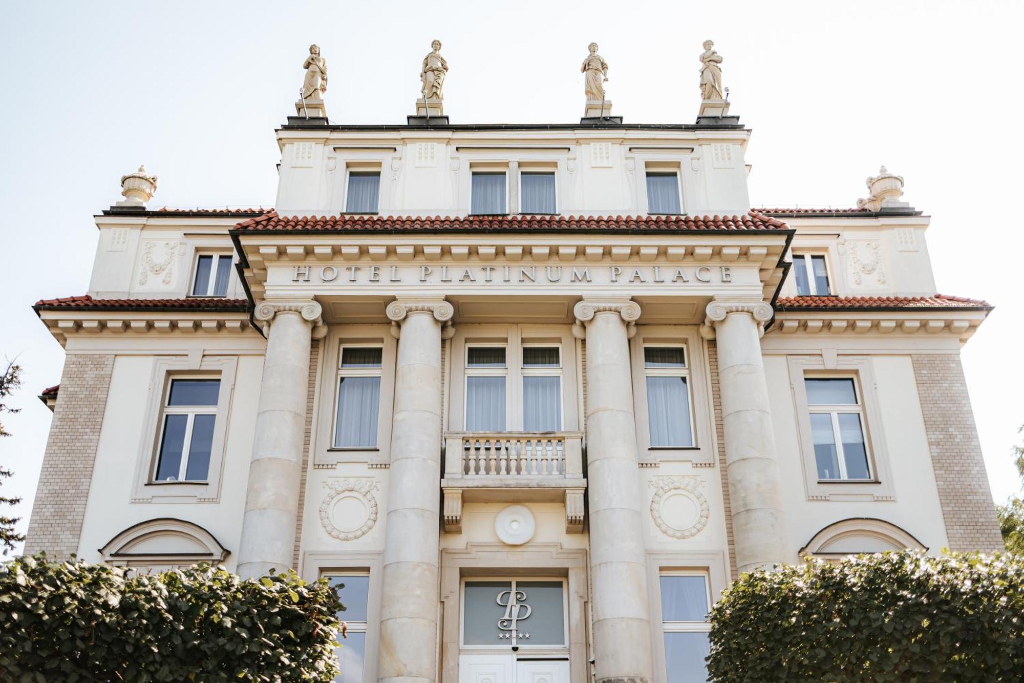 Platinum Palace Boutique Hotel & Spa Βρότσλαβ Εξωτερικό φωτογραφία Villa