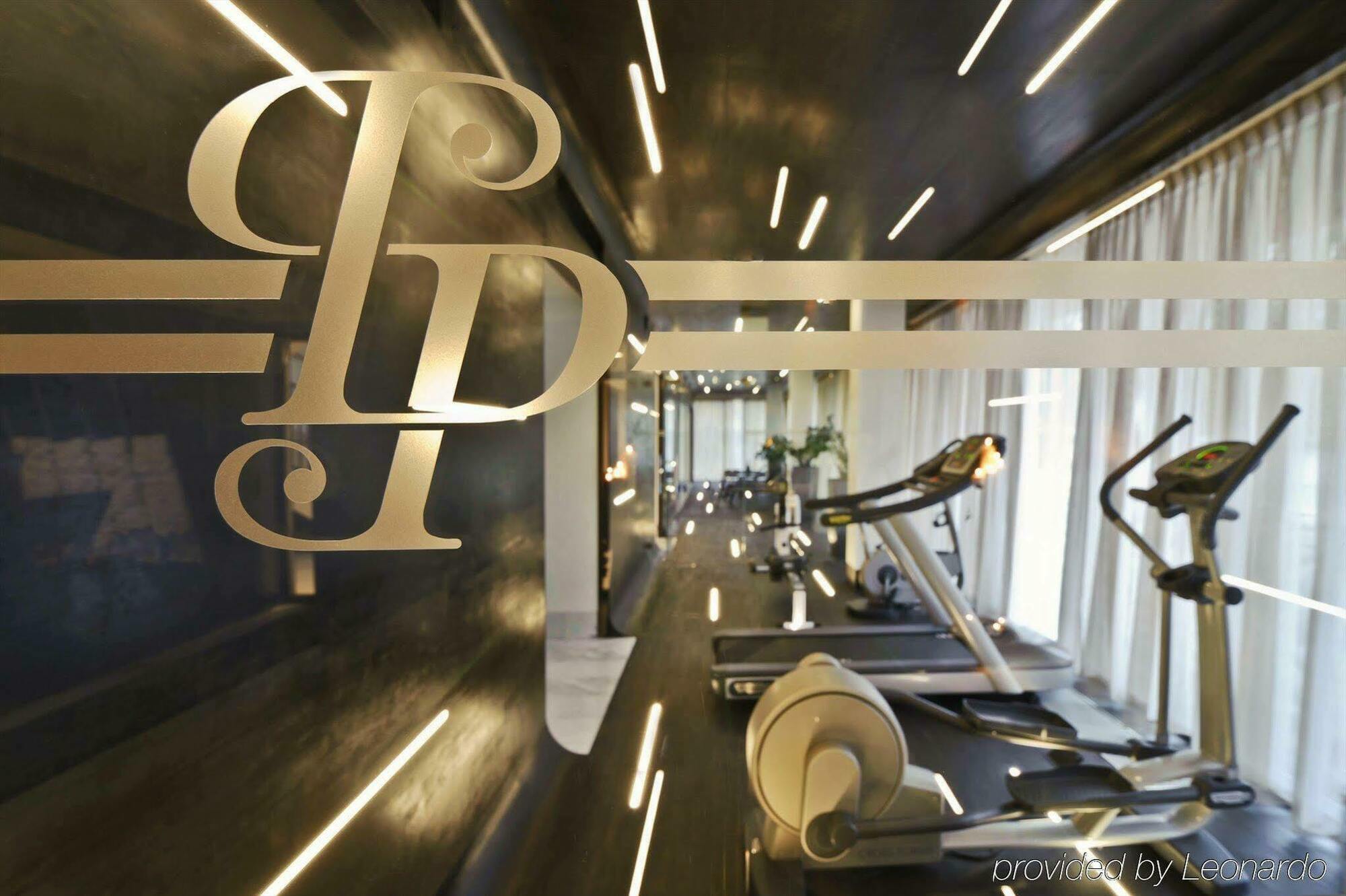 Platinum Palace Boutique Hotel & Spa Βρότσλαβ Εξωτερικό φωτογραφία The gym at the hotel